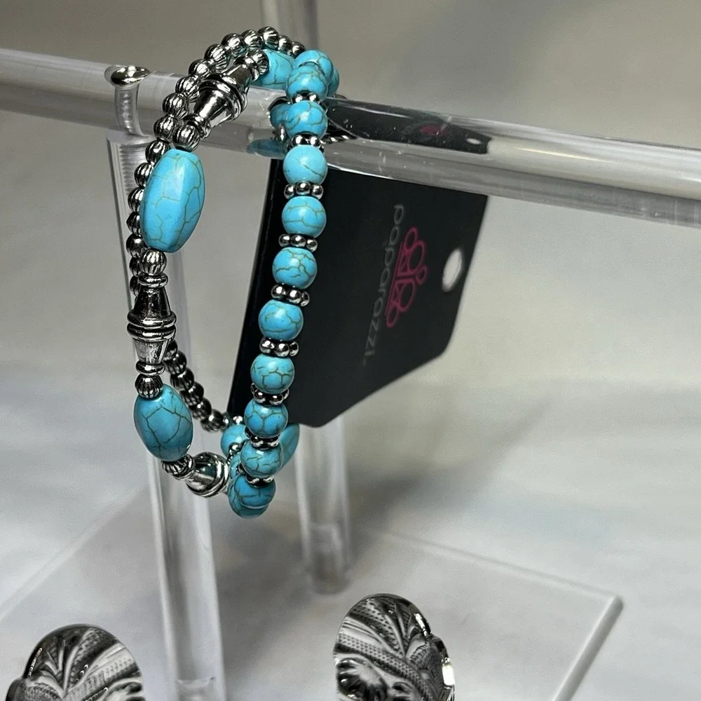 Fashion Fix Set PAPARAZZI Jewelry NWT Ring Earrings 2 Bracelets Turquoise Style